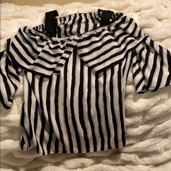 Top - Picture 3 of 4